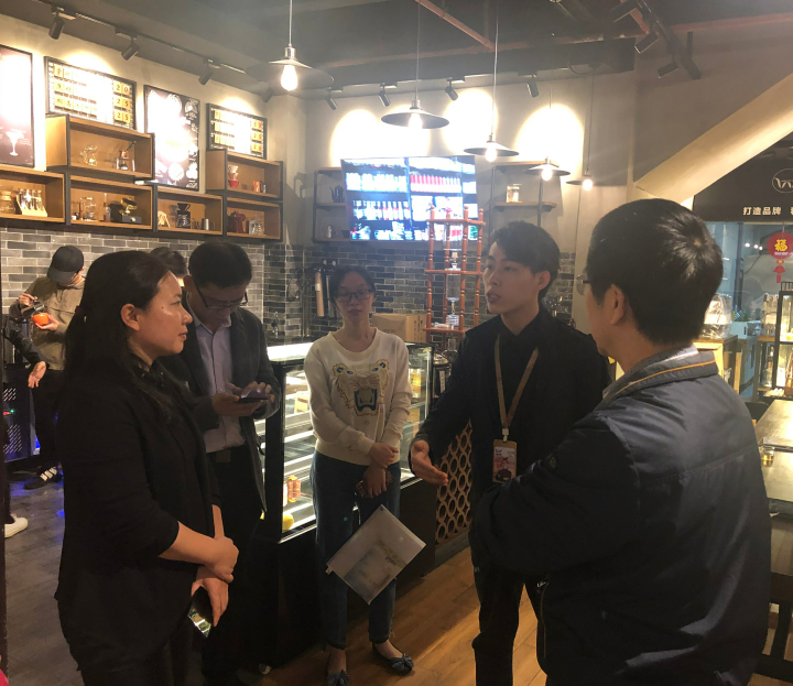 白云區松洲街道辦事處王主任一行蒞臨金達咖啡飲品城考察指導工作 白云區松洲街道辦事處王主任一行蒞臨金達咖啡飲品城考察指導工作