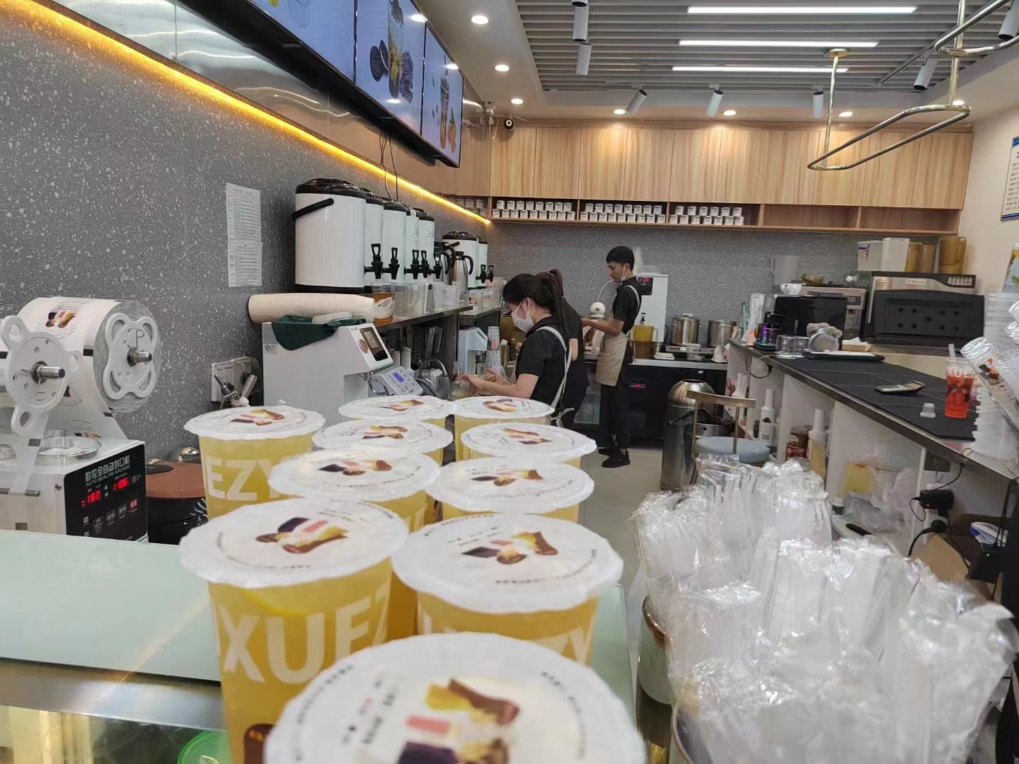 金達咖啡飲品城:咖啡新茶飲,送給白云抗疫工作者,傳遞愛心與溫暖 金達咖啡飲品城:咖啡新茶飲,送給白云抗疫工作者,傳遞愛心與溫暖