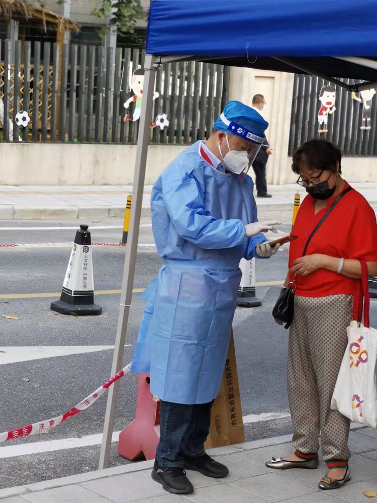 金達咖啡飲品城商戶眾志成城支援戰“疫”的故事得到了多家大型媒體的報道和轉載 金達咖啡飲品城商戶眾志成城支援戰“疫”的故事得到了多家大型媒體的報道和轉載